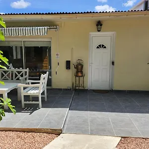  Appartement Maison Jardin Et Parking Gratuit - 10 Min De L'aeroport - Metro 14 - Arrivee Autonome France