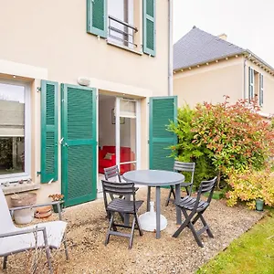  Hébergement de vacances Les Rochettes France